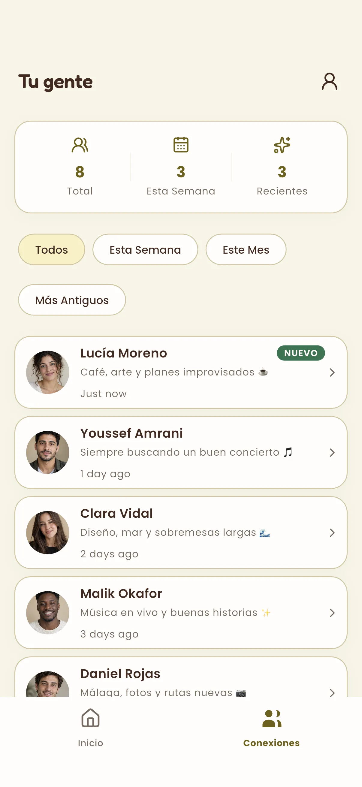 Cucu Rutxo connections screen with fictional demo contacts